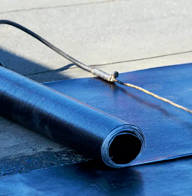 Expert Rubberized Roof Patch Solutions: Restoring Carpentersville's Flat Roofs to Peak Performance