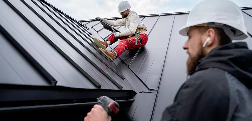 Professional Steel Roof Installation Services in Carpentersville, IL