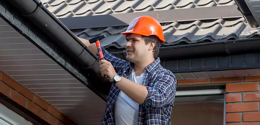 Gutter Fascia Repair in Carpentersville
