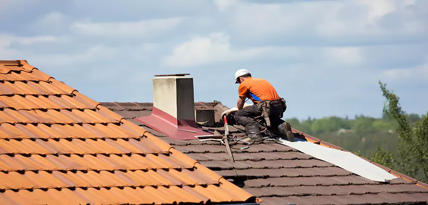 Cedar Roof Maintenance in Carpentersville