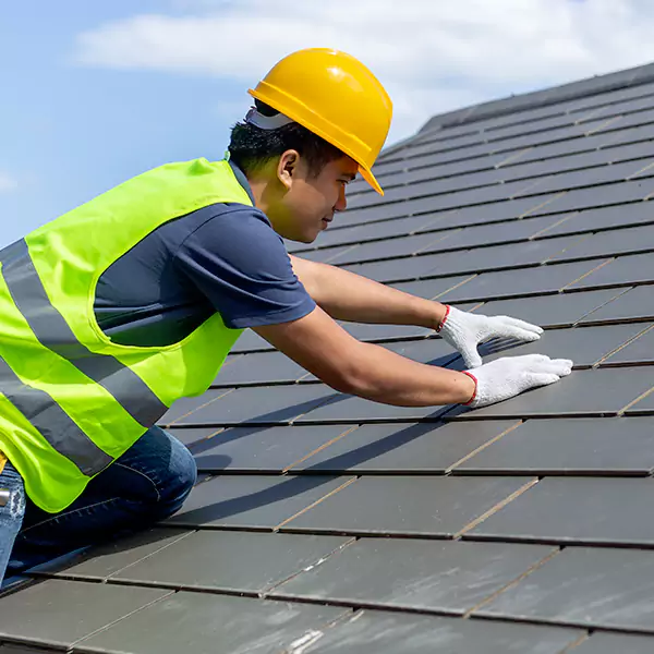 Why Carpentersville Businesses Rely on Carpentersville Roofing Pros for Roof Maintenance?