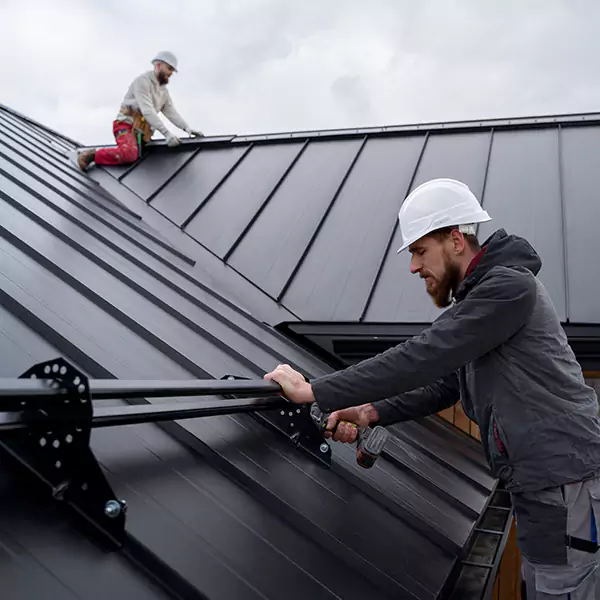 Why Carpentersville Property Owners Choose Carpentersville Roofing Pros for Metal Roof Repair?