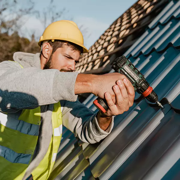 Why Carpentersville Property Owners Choose Carpentersville Roofing Pros for Metal Roof Replacement?