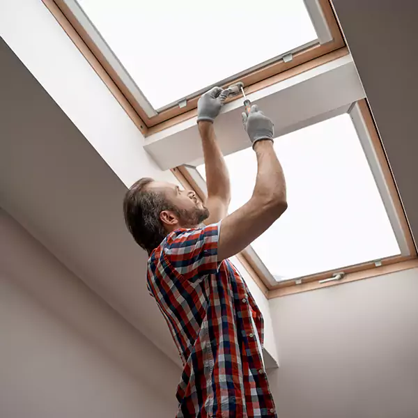 Why Carpentersville, IL Homeowners Choose Carpentersville Roofing Pros for Skylight Repair?