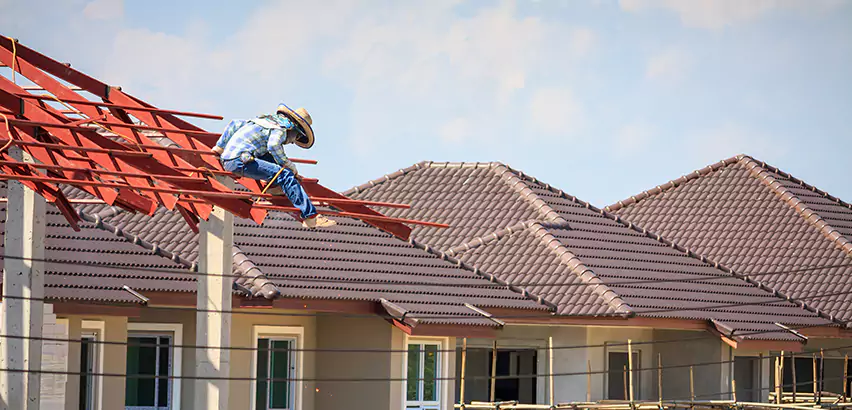 Professional Wind Damage Roof Repair Services in Carpentersville, IL
